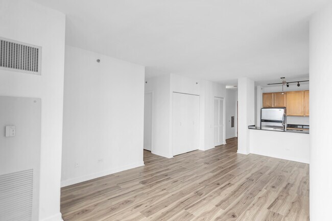 Photo - 210 S Desplaines St Unit 1102
