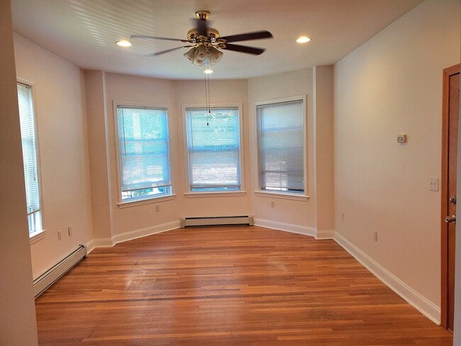 Photo - 18 Nonantum Pl Unit 1