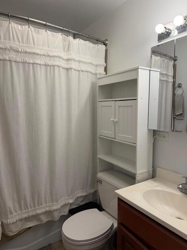 Photo - 1038 W Waveland Ave Unidad 2