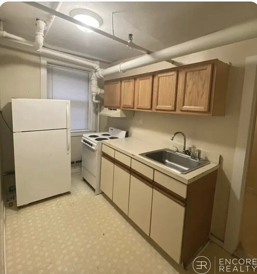 Photo - 19 Peterborough St Unit A