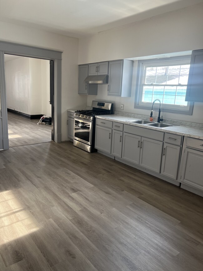 Photo - 40 Moselle St Unit 2