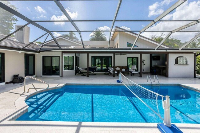 Photo - 2903 Banyan Blvd Cir NW