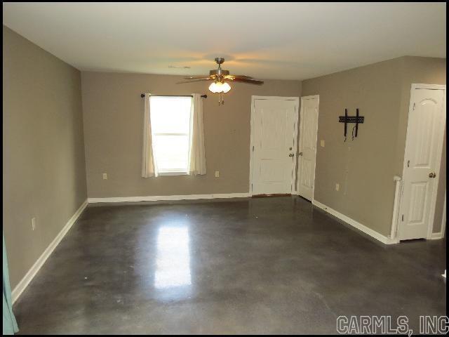 Photo - 306 Barnes St