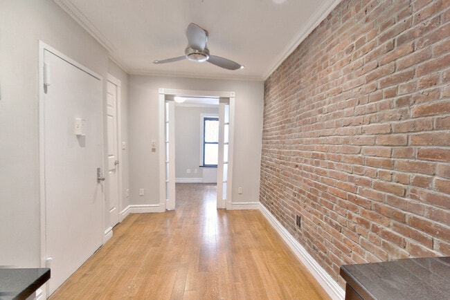 Building Photo - 345 W 53rd St Rental