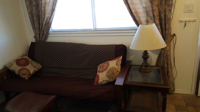 Living room - 319 E Bailey St