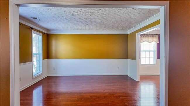 Photo - 2760 Rusticwood Dr SW