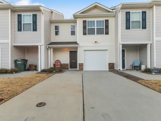 3 bed, 2.5 bathroom Townhouse - 3 bed, 2.5 bathroom Townhouse