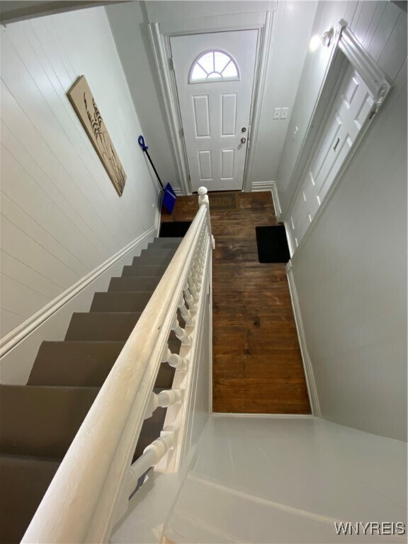 Photo - 244 Purdy St