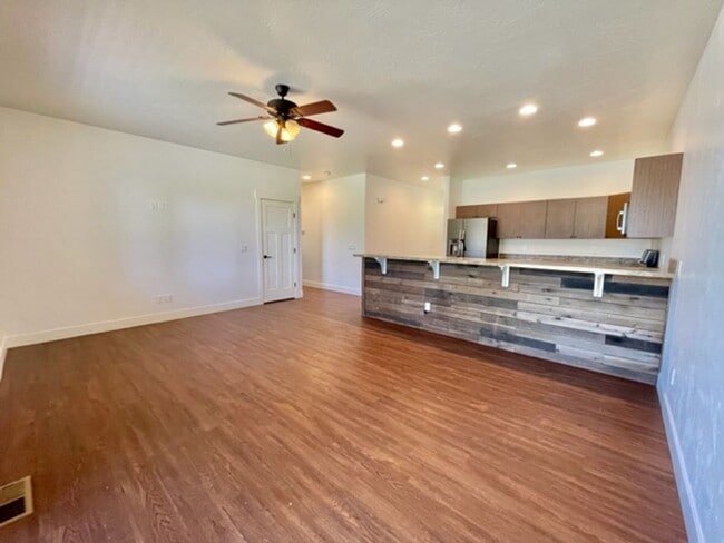 162 Aspenglow Blvd