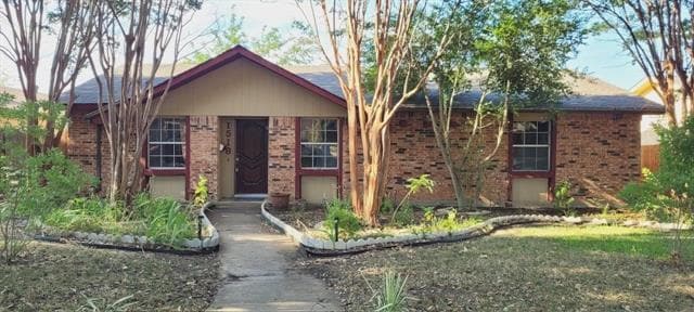 Building Photo - 1518 Camelia Dr