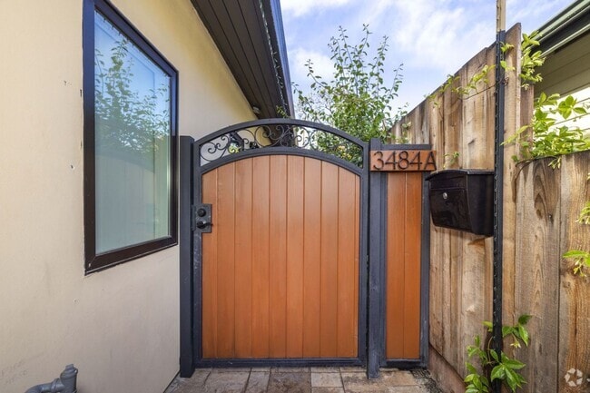 Building Photo - Newly Constructed 2 Bed, 1 Bath ADU in Pri... Rental