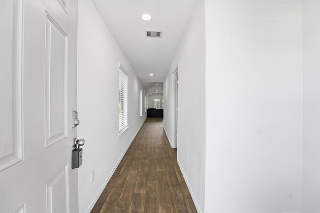 2419 Roaming Elk Ct