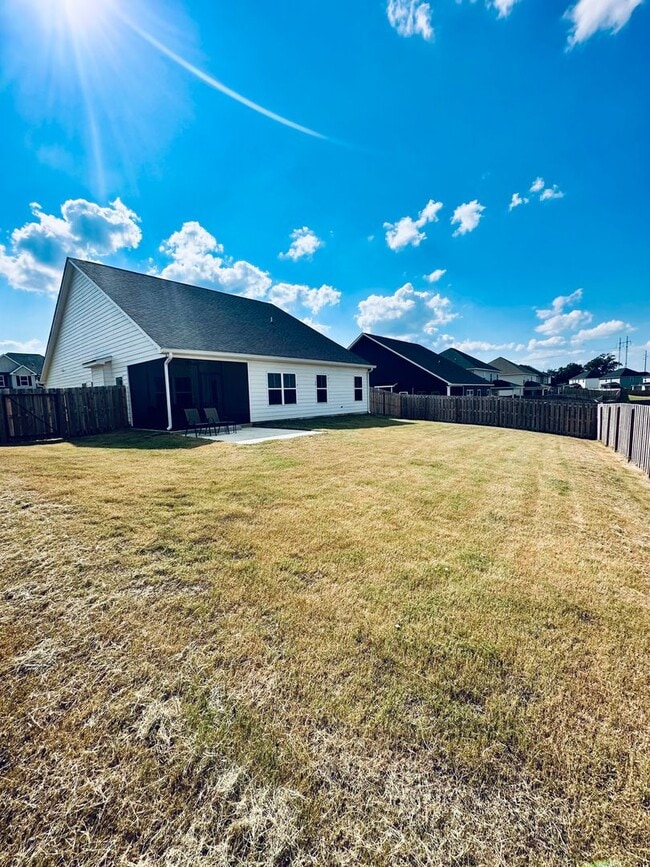 Photo - 714 Lindsey Brook Tr