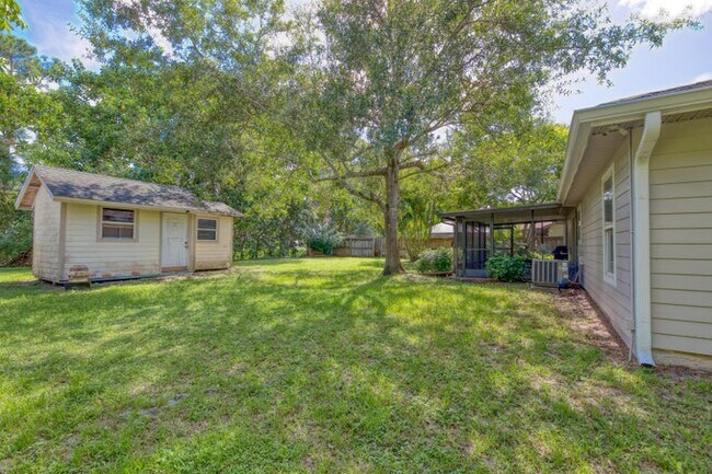 Back yard - 1726 SW Millikin Ave