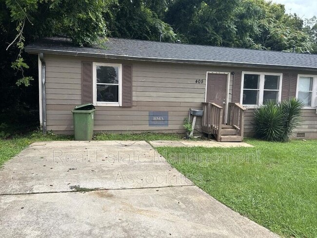 Building Photo - 405 E Central Ave