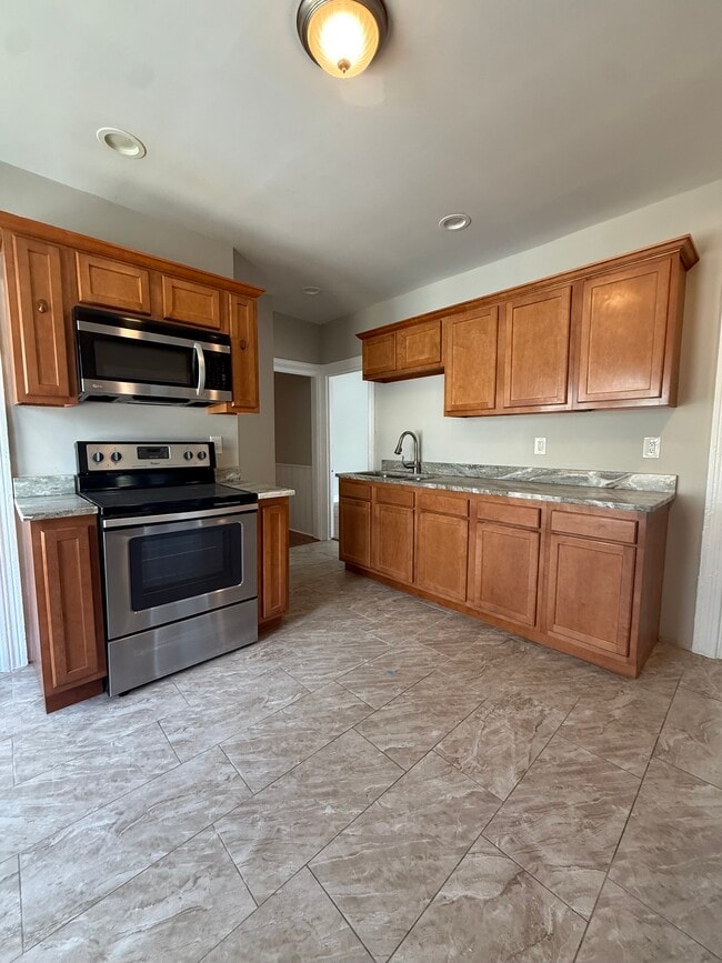 Photo - 30 Goddard St Unit 3