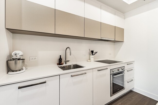 Photo - 628 Rue Saint-Jacques Unit 702