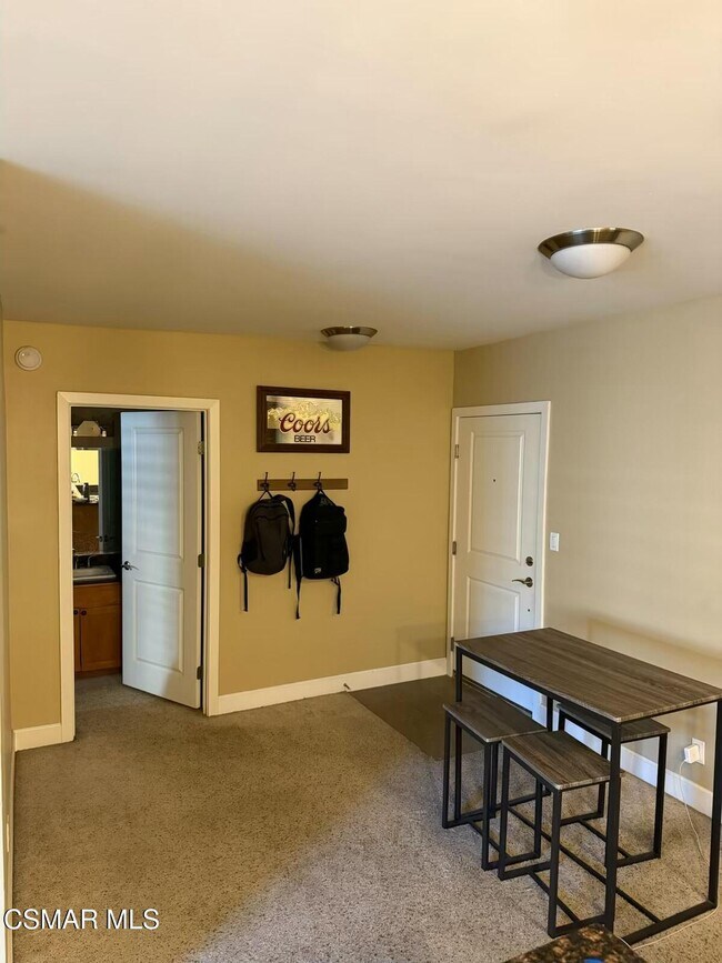 Photo - 10982 Roebling Ave