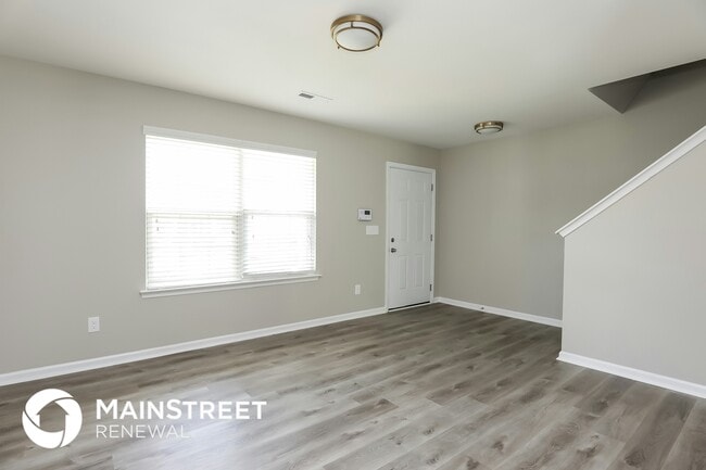 Photo - 6619 Glenville Dr