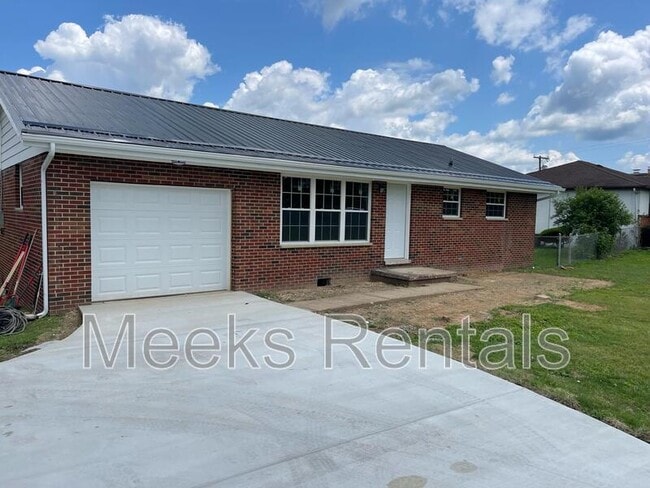 Building Photo - 3670 Teays Valley Road