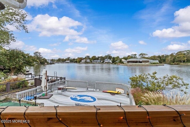 Photo - 1503 Comstock St