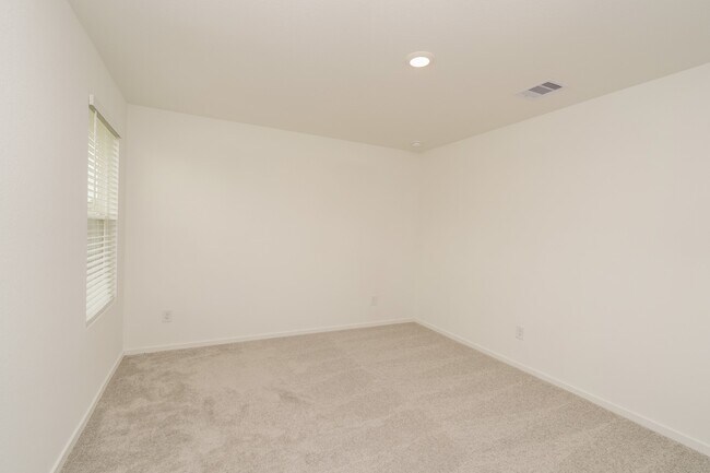 Photo - 7907 Meadow Cranesbill Dr