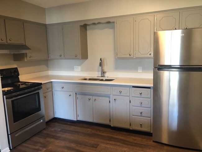 Photo - Lobb Field Apartments