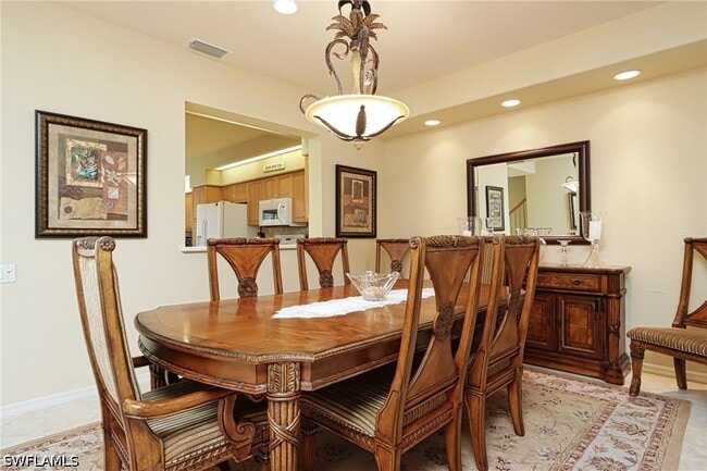 Photo - 5815 Persimmon Way