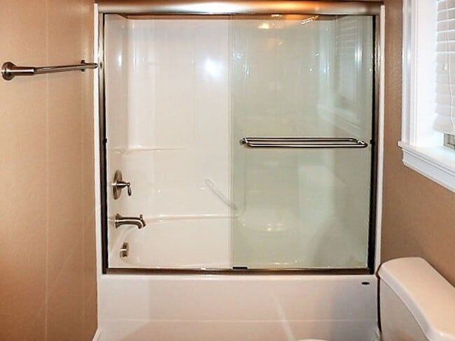 Photo - 2507 Locksley Ave SE