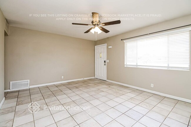 Photo - 1754 W 2nd St