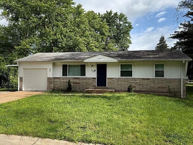 Photo - 2033 Bella Clare Dr House