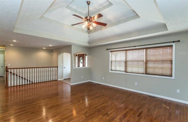 Huge fenced home close to FLW - Huge fenced home close to FLW