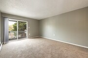 1BR, 1BA - 614SF