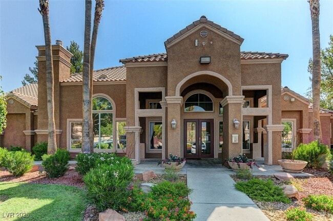 Photo - 1150 N Buffalo Dr Unit 2037