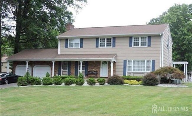 Building Photo - 3307 Evergreen Ln