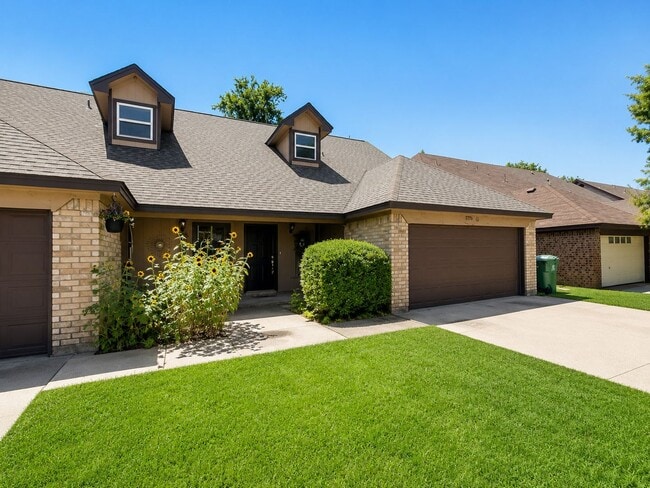 Photo - 7716-7718 Sable Lane Unit 7716
