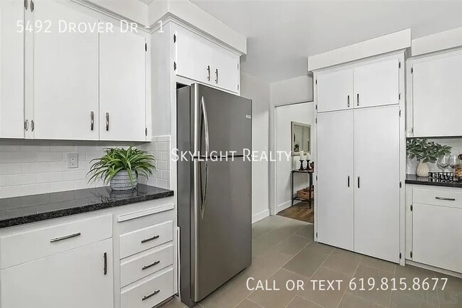 5492 Drover Dr