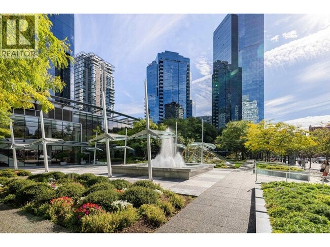 1050 Burrard St Unité 1406
