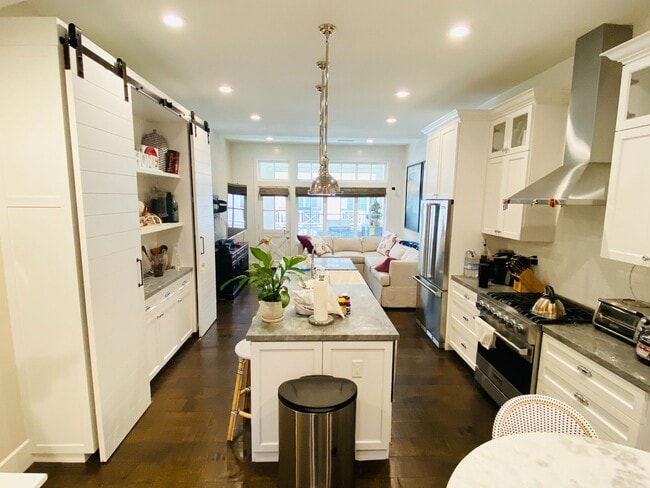 Photo - Modern 3 Bed 3 Bath Townhouse Near Downtown Campbell