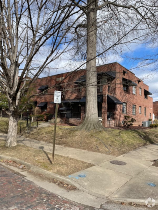 Building Photo - 1302 Charleston Ave Rental