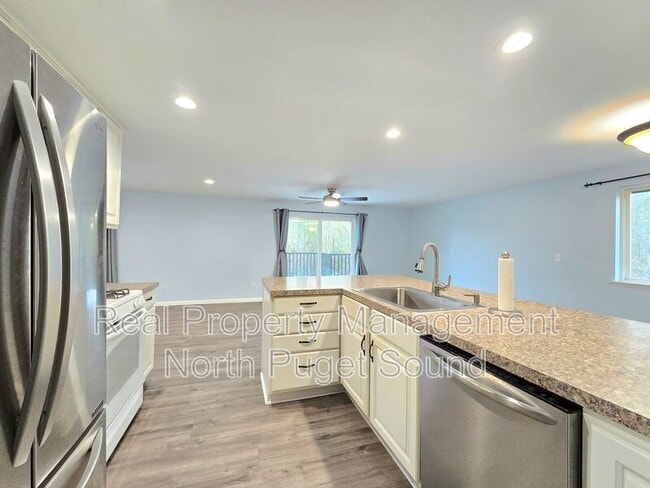 Photo - 8711 70th Dr NE