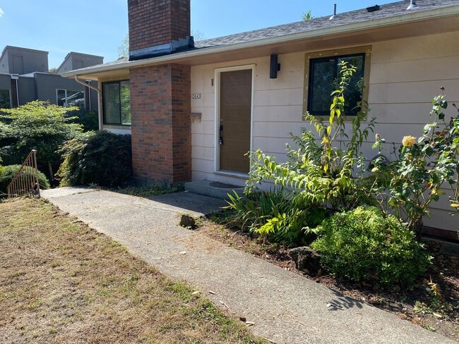 Photo - 3043-3045-3045 SW Dolph Ct