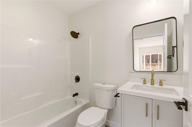 2155 Euclid Ave Unit A
