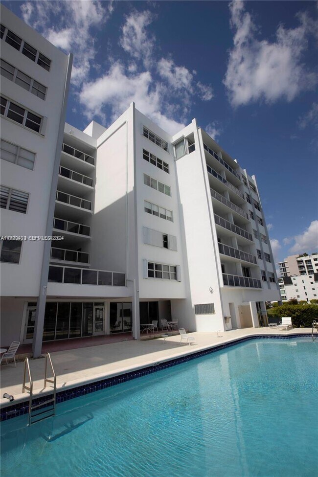 Photo - 9381 E Bay Harbor Dr Unit 302S