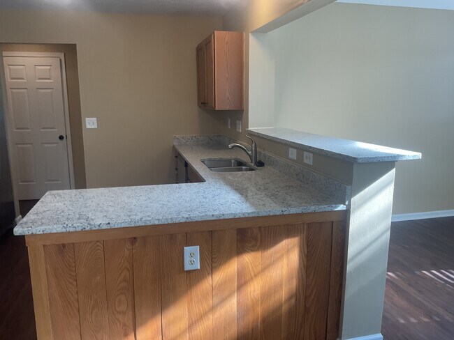 Photo - 515 Indian Lake Dr