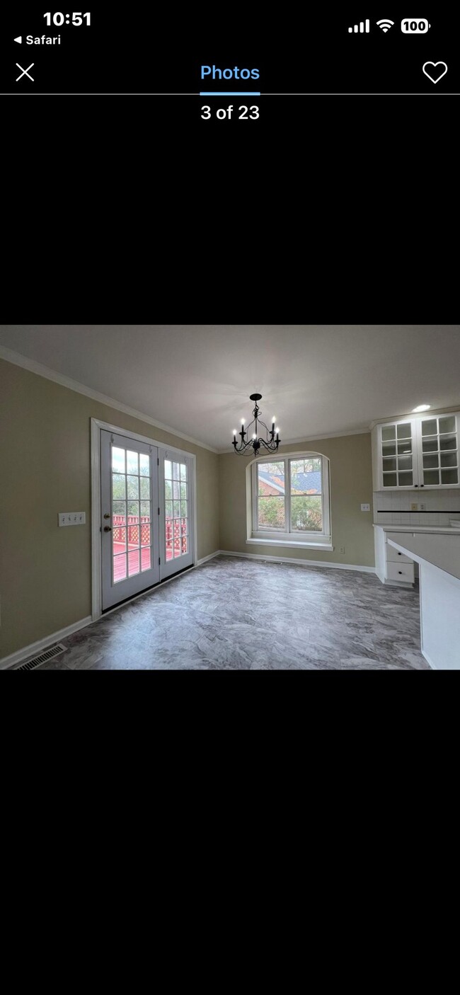 809 Barneswyck Dr