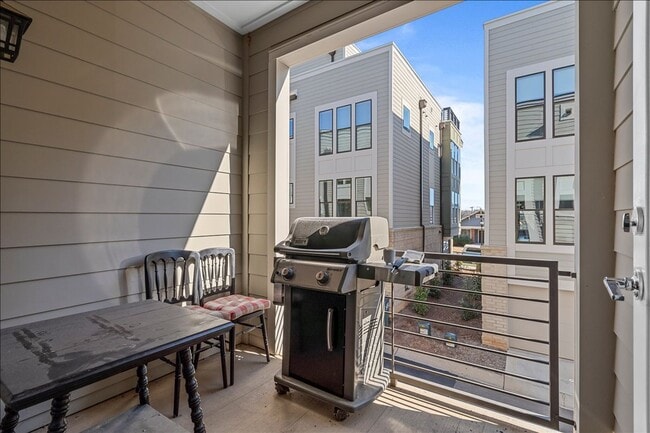 Photo - West side living close to Uptown!