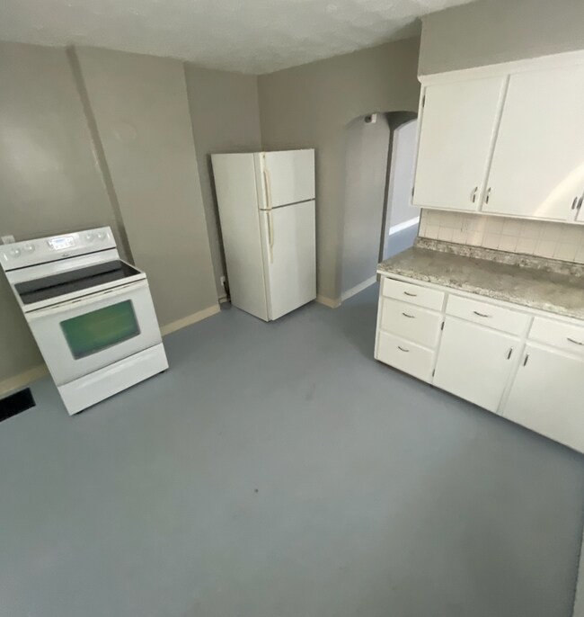 Photo - 146-148 N Haldy Ave Unit 148