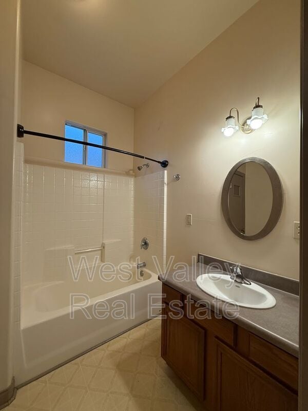 Photo - 522 Center St Unidad #B