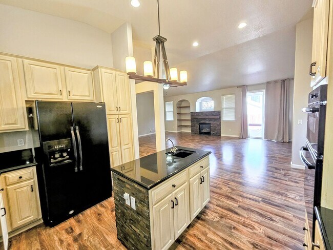 Photo - 3 car garage house near Mayberry Park and the Truckee River